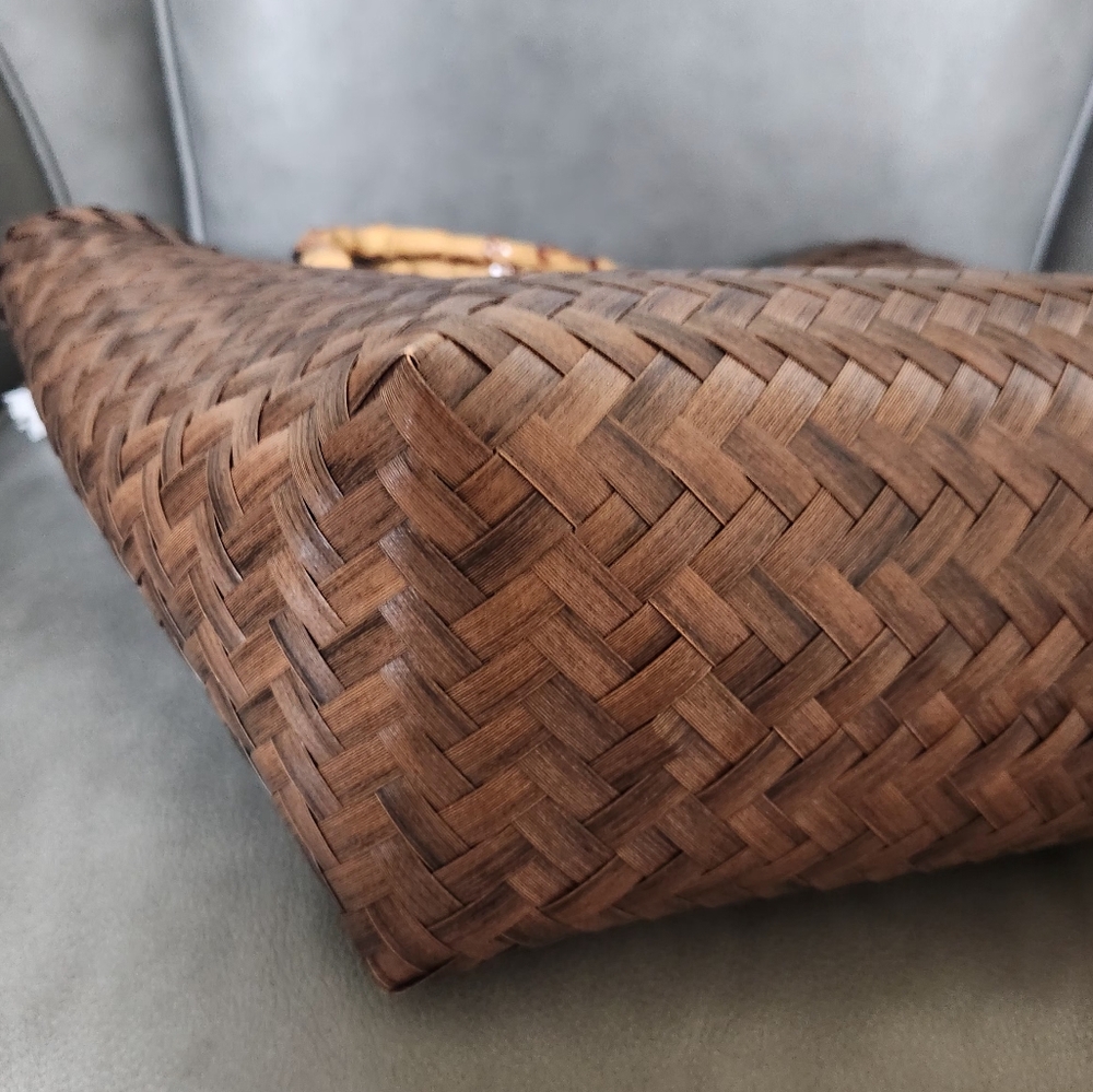 Tommy Bahama Brown Woven Tote with Bamboo-Style Handles and Tassel Charm - Picture 4 of 5